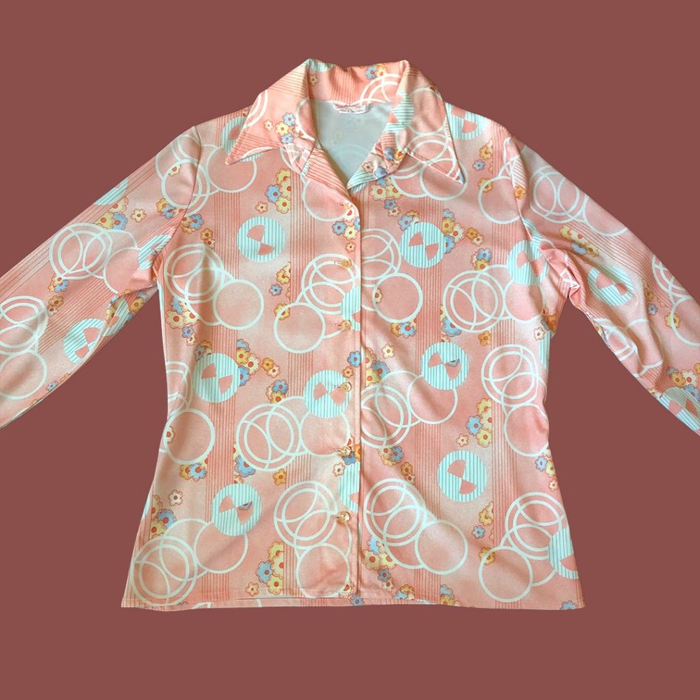 1970s Vintage Pink Flower Power Dagger Collar Shirt